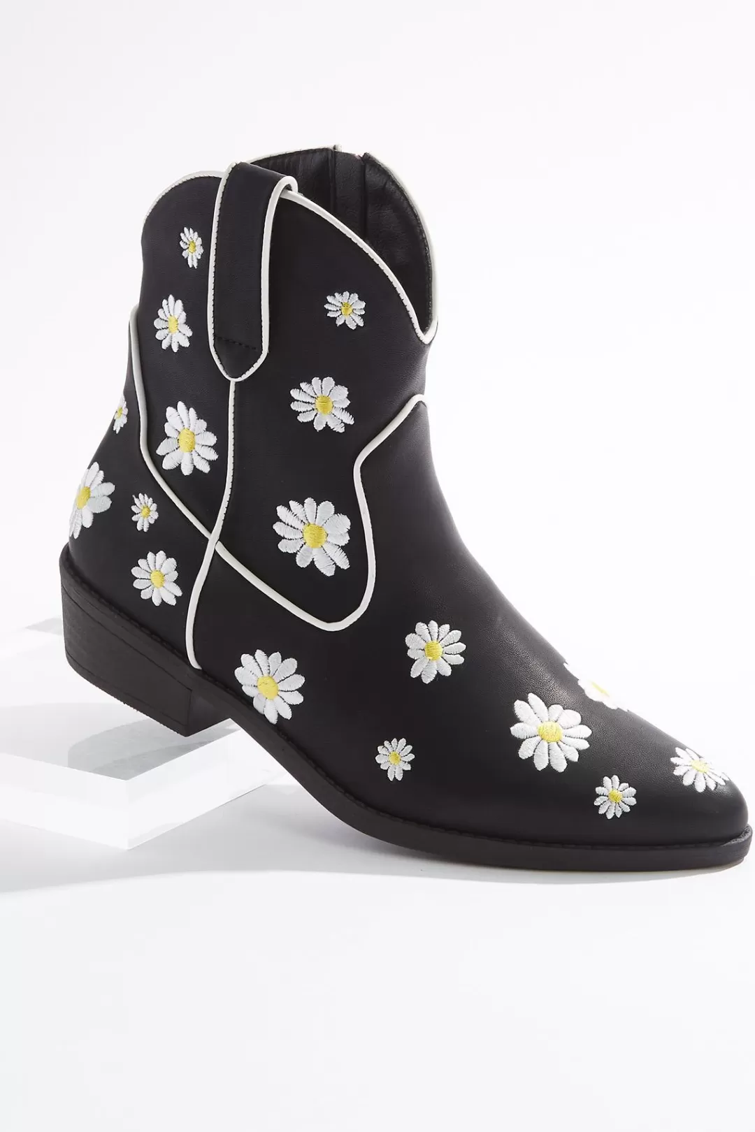 Cato Boots | Daisy Embroidered Western Boots