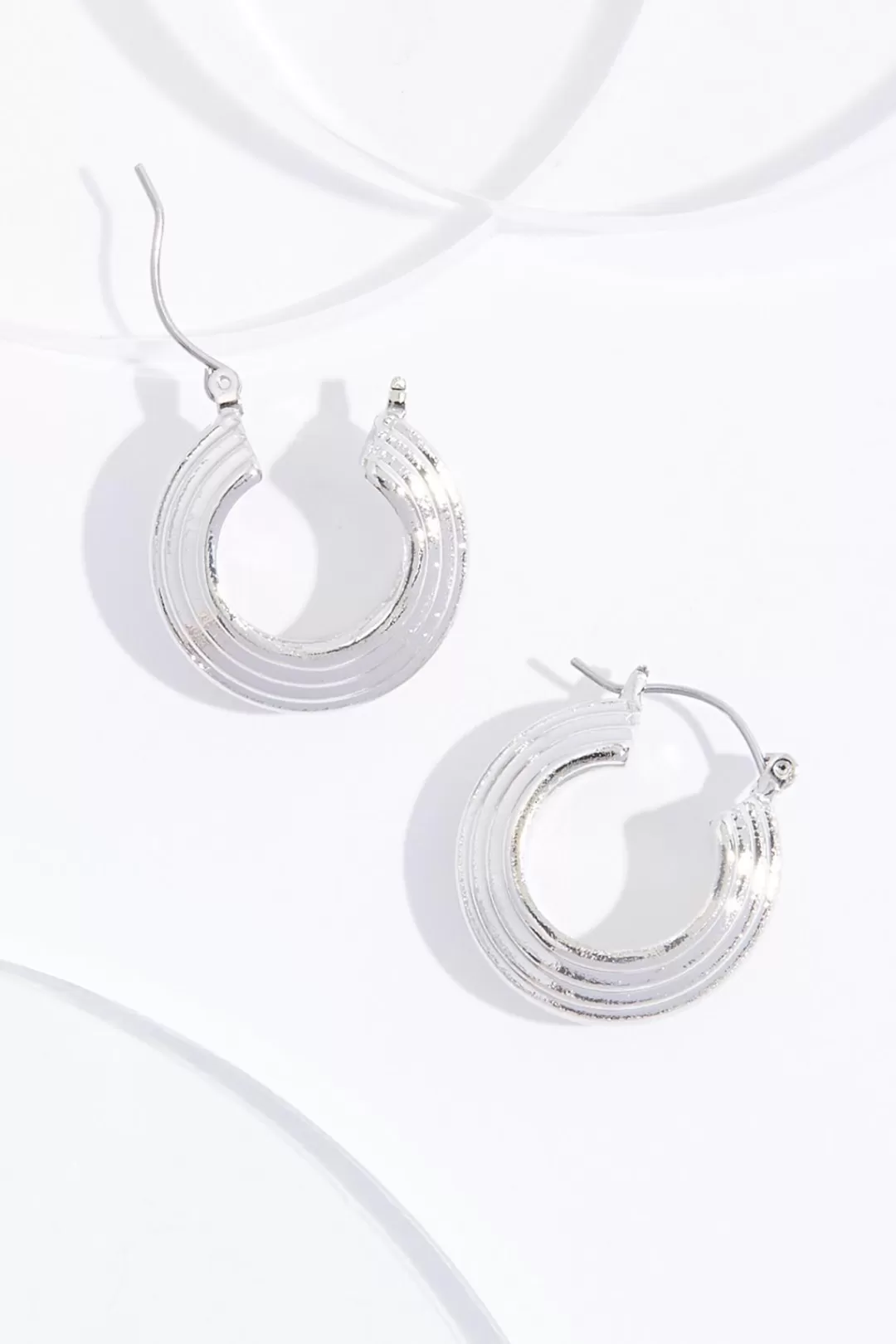 Cato Earrings | Ribbed Open Circle Hoop Earrings