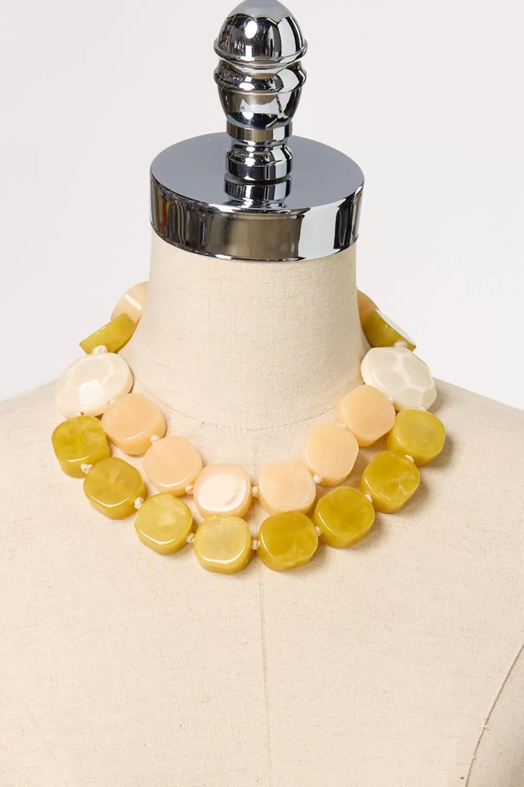 Cato Necklaces | Thick Lucite Necklace