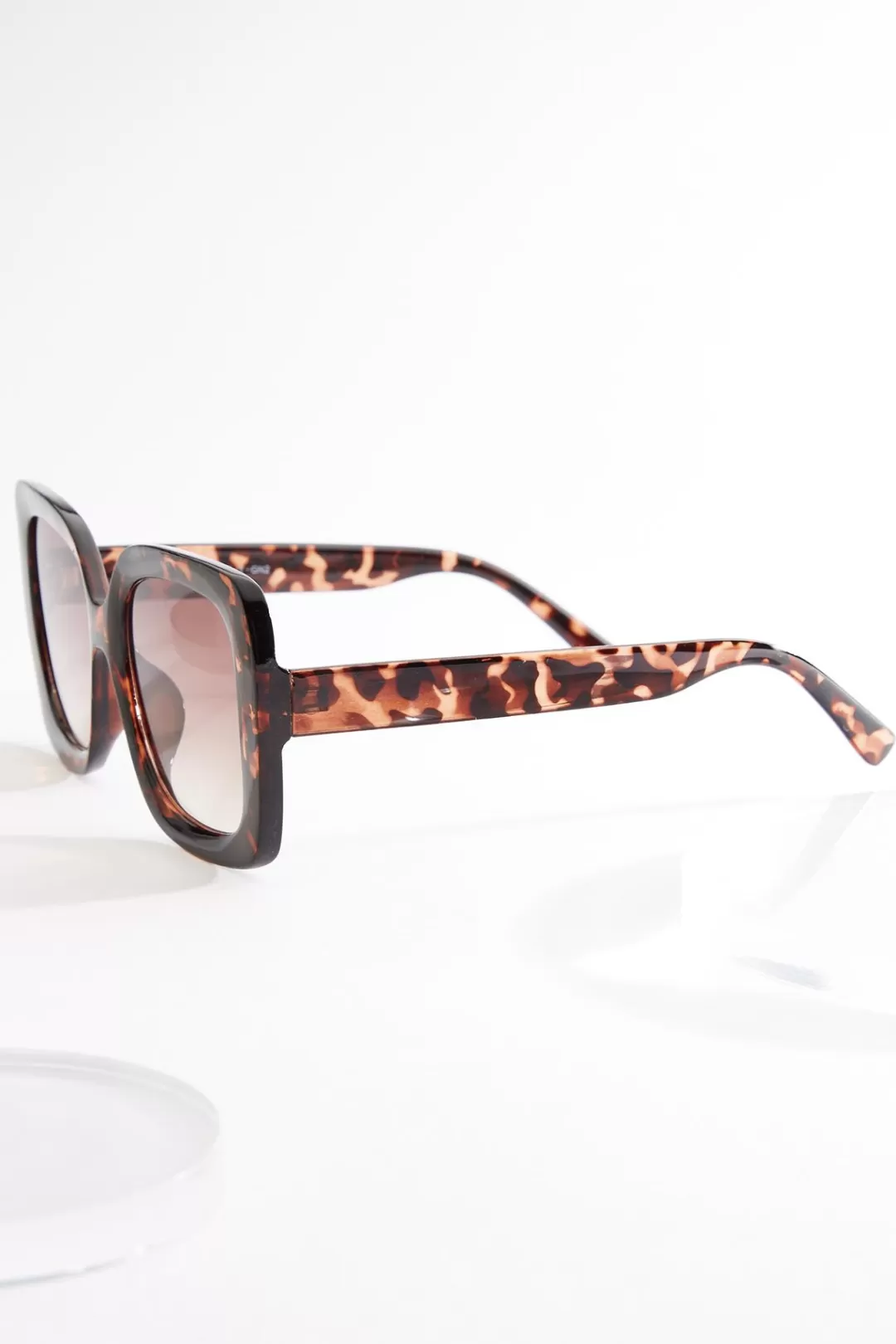 Cato Sunglasses | Tortoise Oversized Square Sunglasses