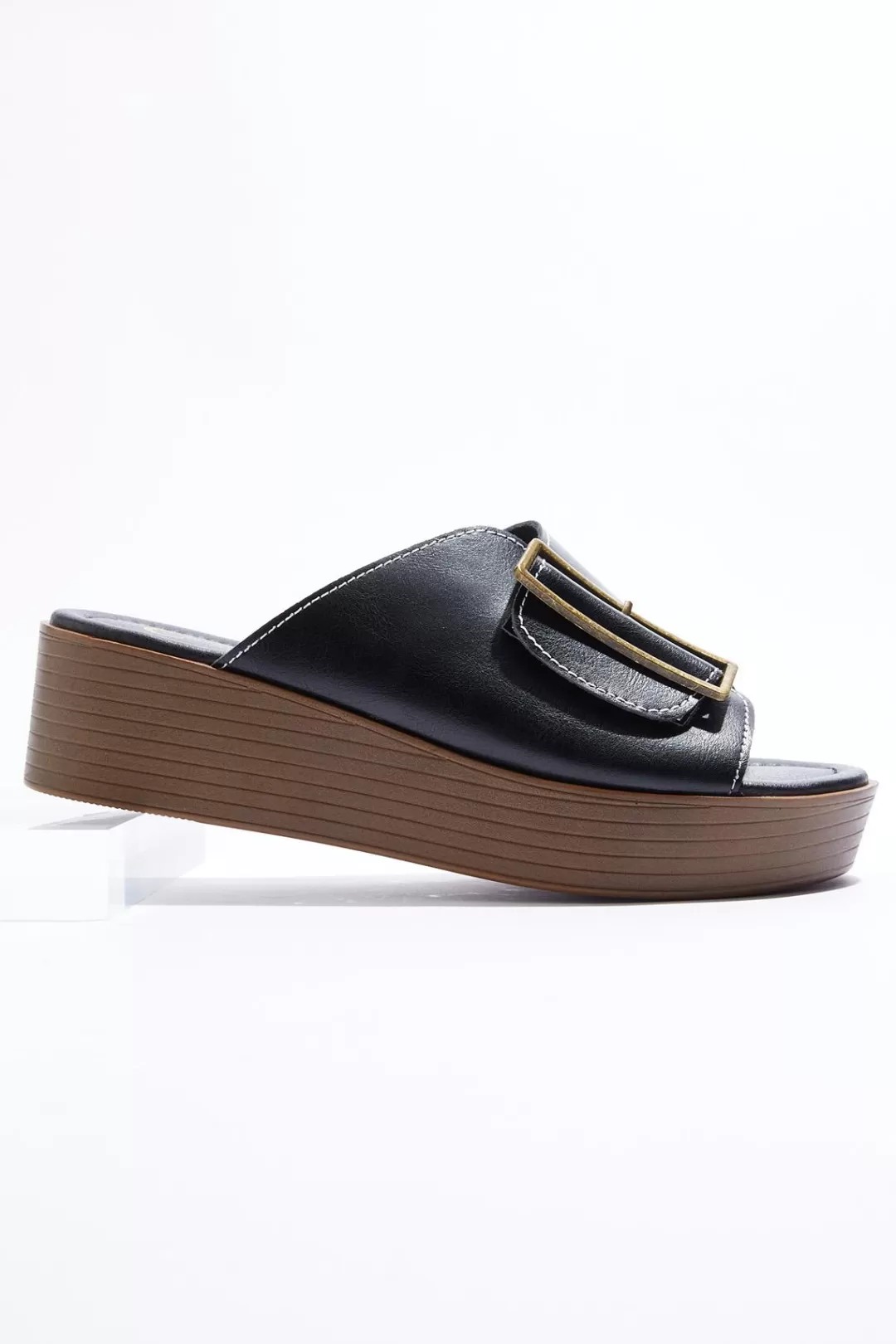 Cato Wide Width | Wide Width Large Buckle Slide Sandals